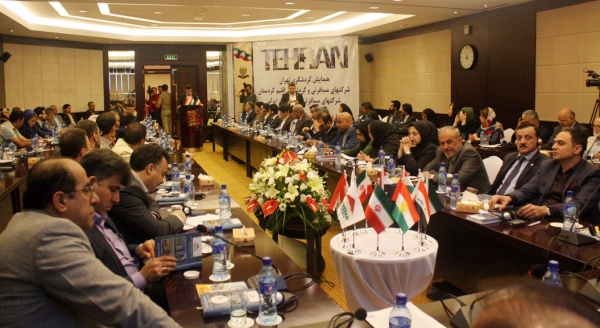با حضور «ناظم دباغ» همایش گردشگری اقلیم کردستان و ایران برگزار شد